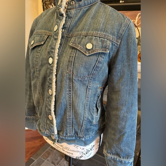 Vintage Gap Denim Jacket Warm Sherpa Lined Women’s Size Small Winter Cotton Coat - Picture 3 of 8